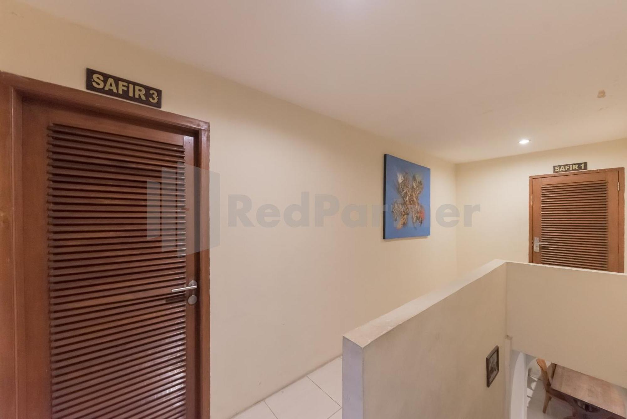 Bens Homestay Mitra Reddoorz 茂物 外观 照片